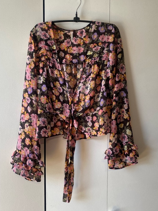 Flirty n Fun Free People Floral Maybel Blouse Sheer Long Ruffle Sleeves Medium - Picture 3 of 8